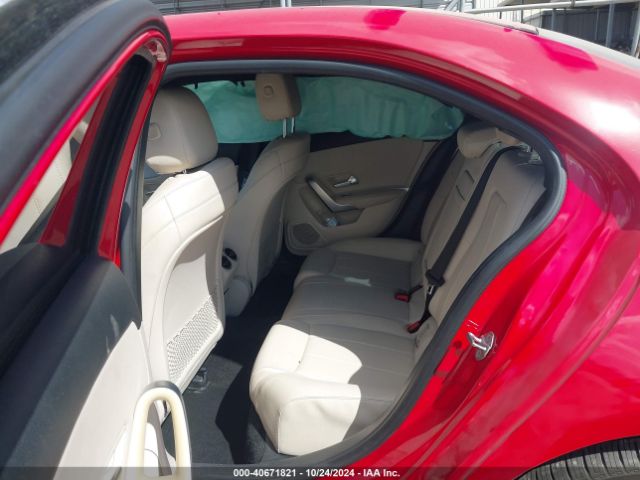WDD3G4EB5KW026268 Mercedes-Benz A 220