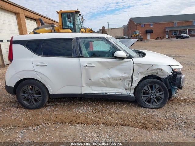 KIA SOUL EX 2021 KNDJ33AU2M7755999 Image 13
