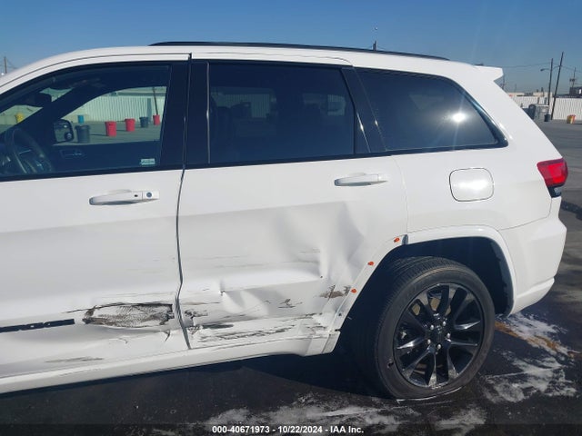 1C4RJFAG3JC442015 Jeep Grand Cherokee Altitude 4x4
