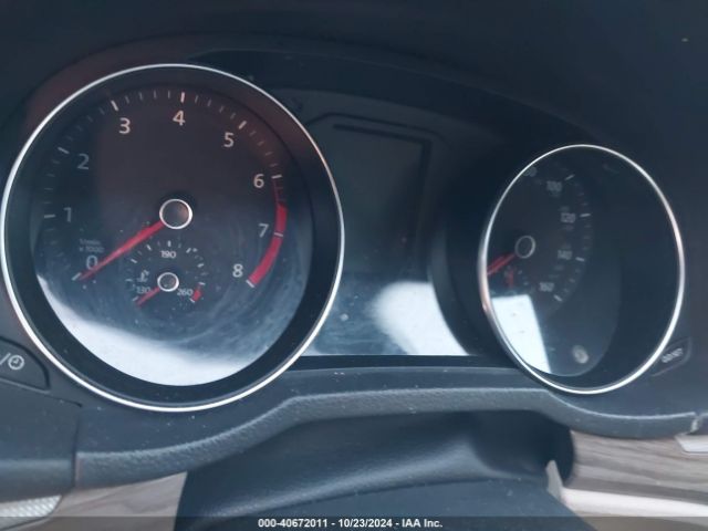 1VWBA7A33JC015421 Volkswagen Passat 2.0t Se