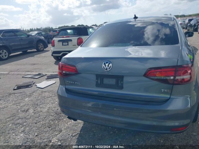 3VWL07AJ1GM327587 Volkswagen Jetta 1.8t Sel