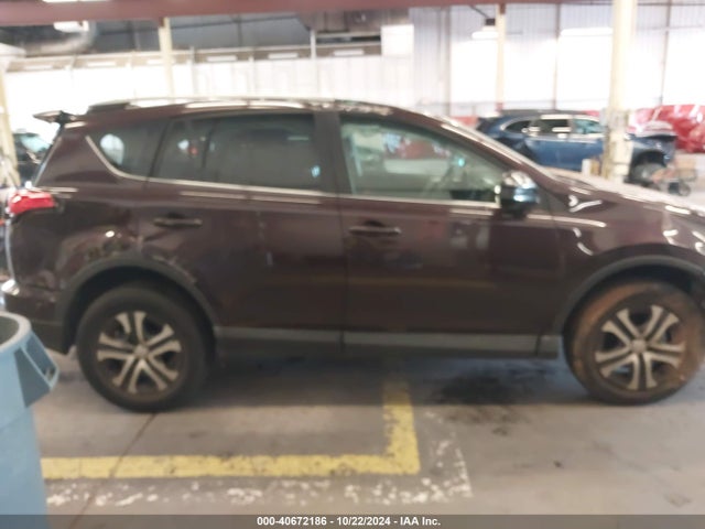 Toyota RAV4 LE 2017 2T3ZFREVXHW372113 Image 14