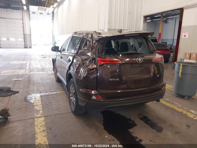 Toyota RAV4 LE 2017 2T3ZFREVXHW372113 Image 3