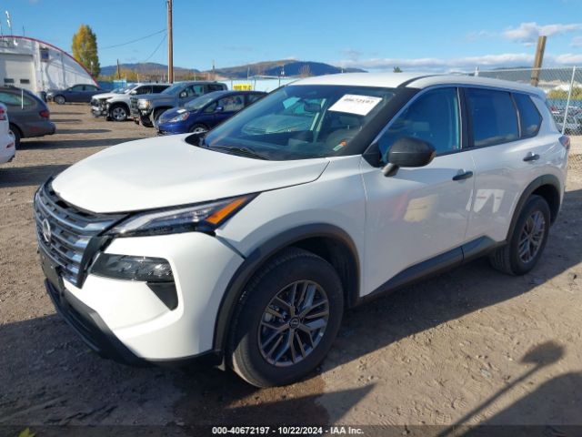 5N1BT3AA9RC752909 Nissan Rogue S Fwd