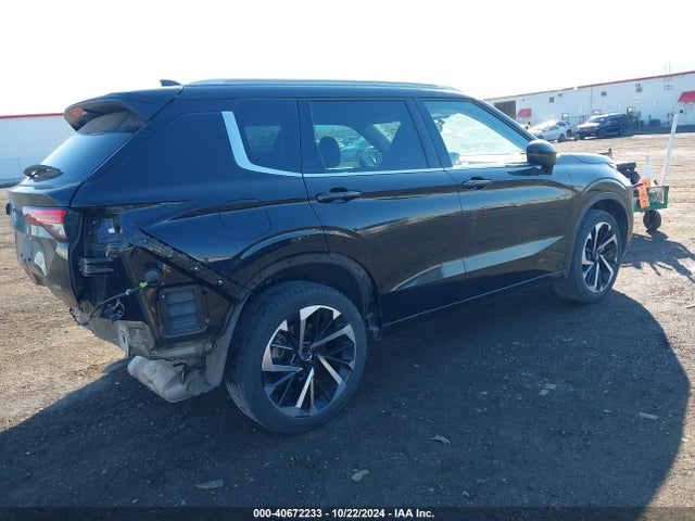 2023 MITSUBISHI OUTLANDER JA4J4VA84PZ031326 Photo 3