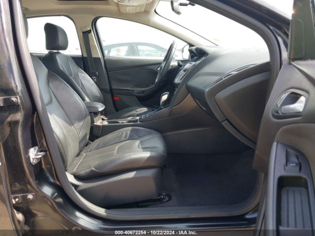 1FADP3F29FL274804 Ford FOCUS SE