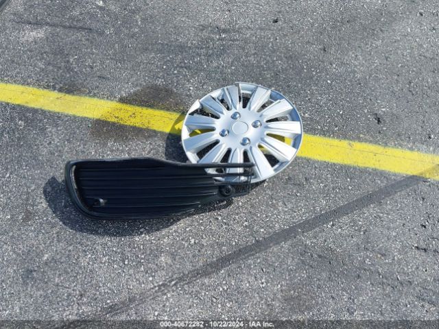 VNKKTUD31HA078666 Toyota YARIS L