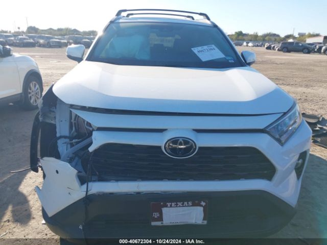 2T3A1RFV8KC053263 Toyota Rav4 Xle Premium