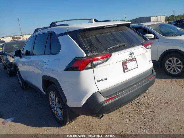 2T3A1RFV8KC053263 Toyota Rav4 Xle Premium