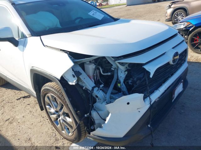 2T3A1RFV8KC053263 Toyota Rav4 Xle Premium