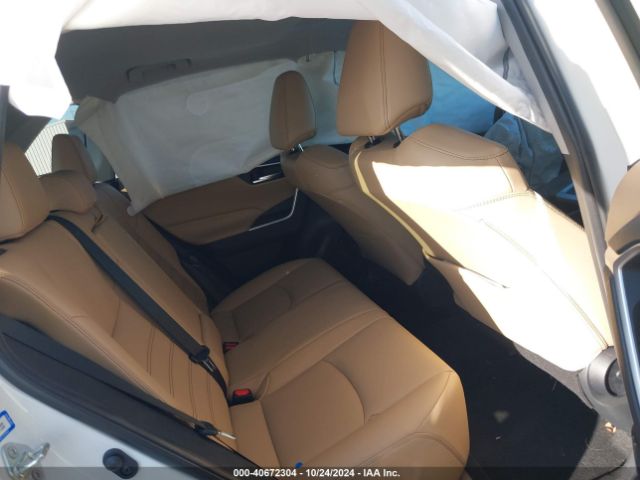 2T3A1RFV8KC053263 Toyota Rav4 Xle Premium