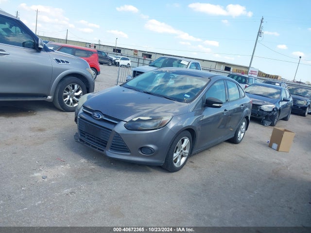 Ford FOCUS SE 2014 1FADP3F26EL278436 Image 2