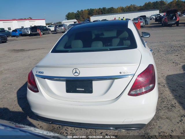 WDDWF4JB1HR257469 Mercedes-Benz C 300 Luxury/sport