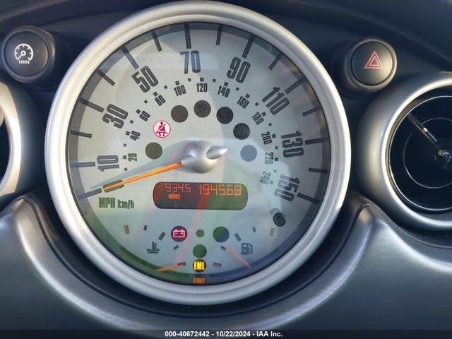 2002 MINI COOPER S WMWRE33492TD53671 Photo 6