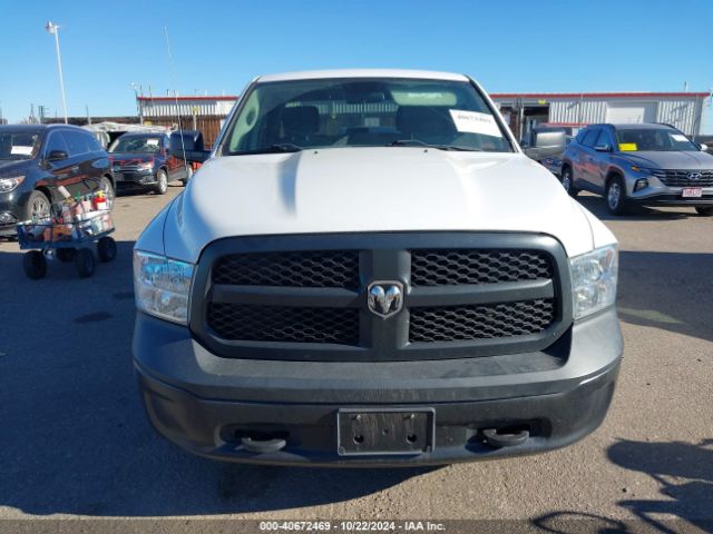 1C6RR7KG0JS286543 RAM 1500 Tradesman  4x4 5'7 Box