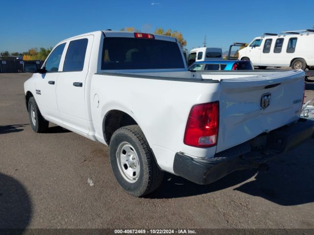 1C6RR7KG0JS286543 RAM 1500 Tradesman  4x4 5'7 Box