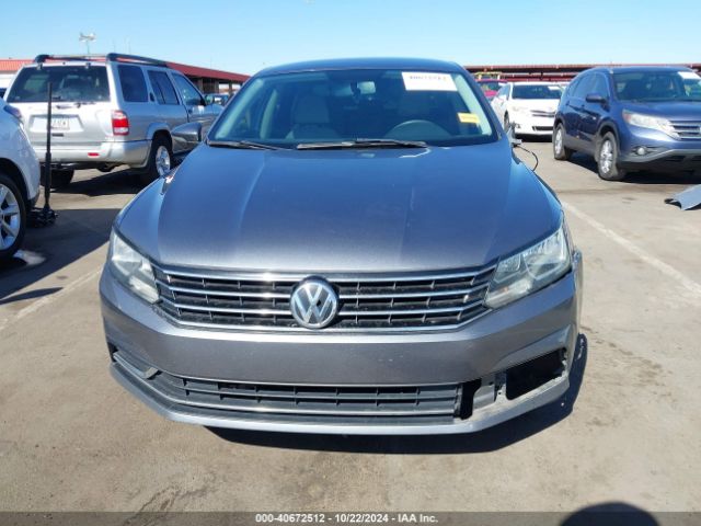 1VWAS7A30GC018570 Volkswagen Passat 1.8t S