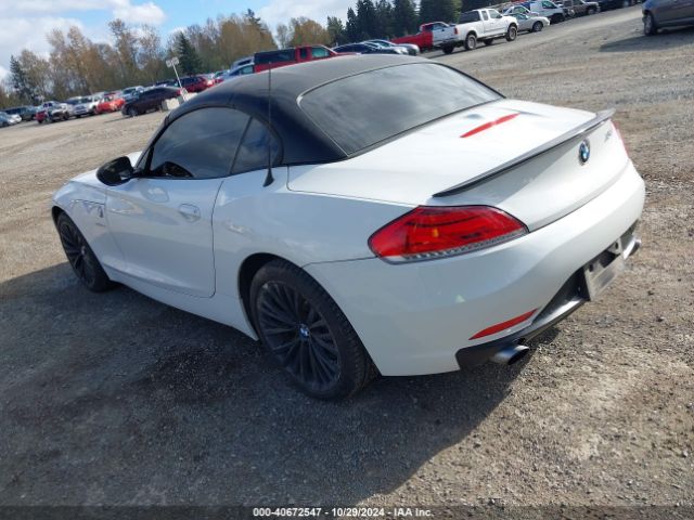 2013 BMW Z4 WBALM7C5XDE385235 Photo 2