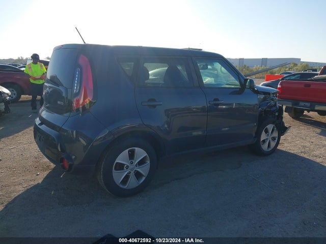 KIA SOUL + 2016 KNDJP3A52G7336522 Image 4