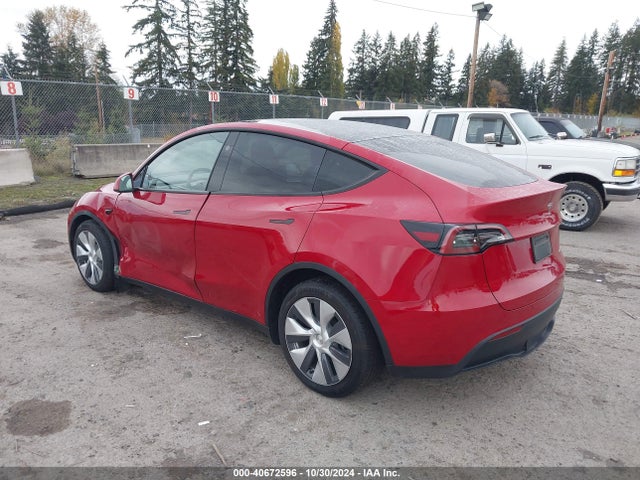 2023 TESLA MODEL Y 7SAYGDEE2PF866212 Photo 2