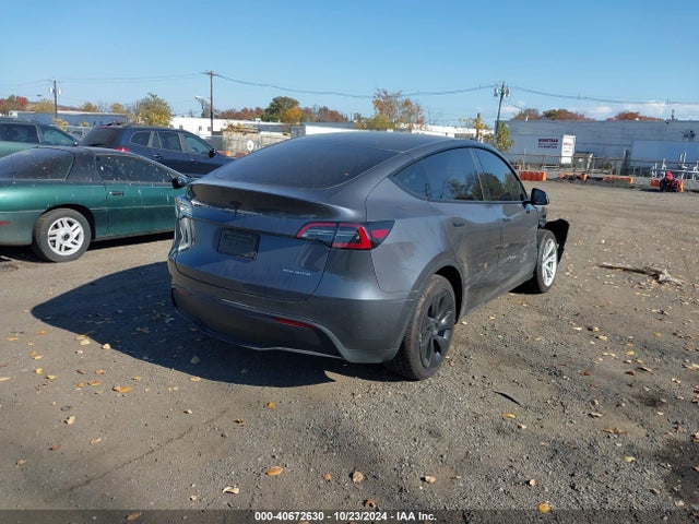 2023 TESLA MODEL Y 7SAYGDEE0PF756369 Photo 3