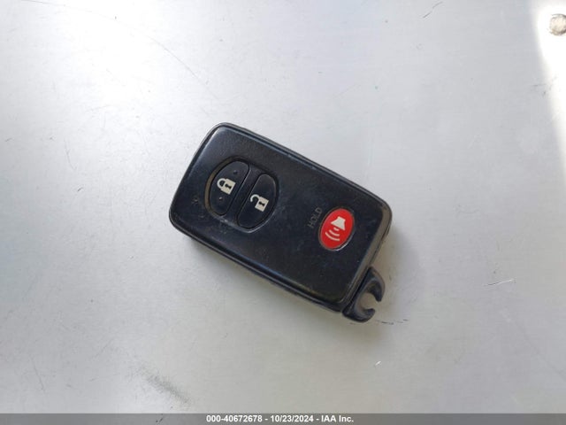 Toyota Prius Two 2015 JTDKN3DU2F0469690 Image 11