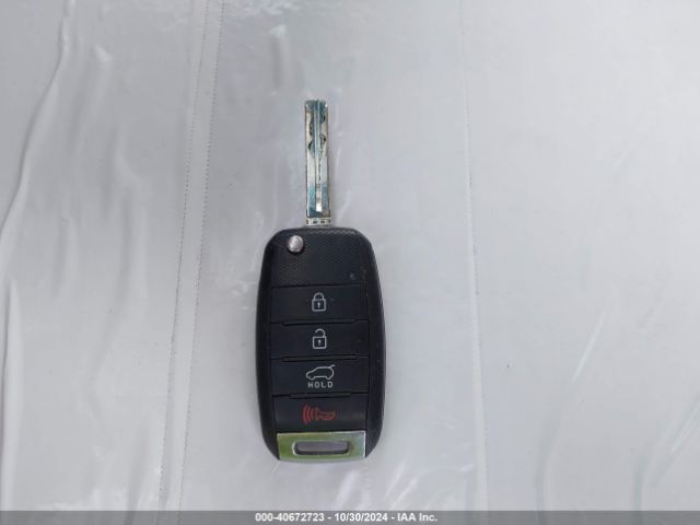 5XYKT3A60EG540227 KIA SORENTO LX