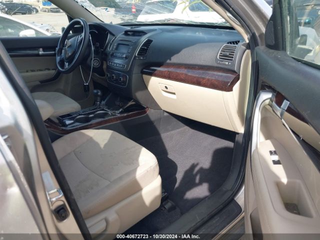 5XYKT3A60EG540227 KIA SORENTO LX