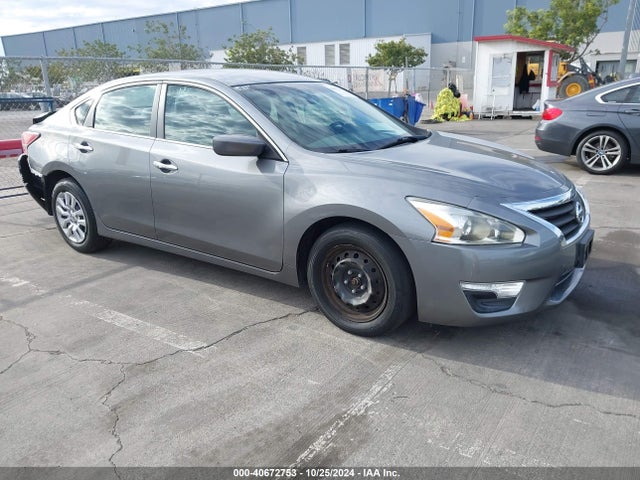 Nissan Altima 2.5 S 2015 1N4AL3AP7FC415614 Image 1