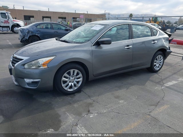 Nissan Altima 2.5 S 2015 1N4AL3AP7FC415614 Image 2