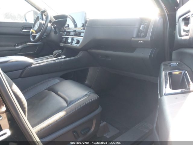 5N1DR3CB0NC222979 Nissan Pathfinder Sl 2wd