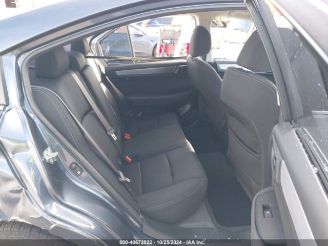 4S3BNAB69H3052710 Subaru Legacy 2.5i
