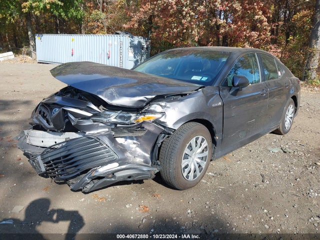 4T1B31HK8JU001530 Toyota Camry Hybrid Le