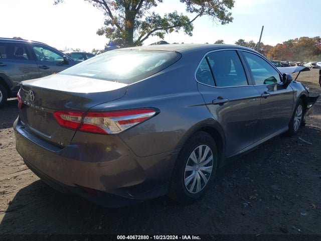 4T1B31HK8JU001530 Toyota Camry Hybrid Le