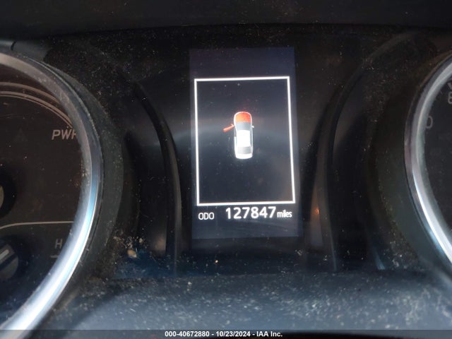 4T1B31HK8JU001530 Toyota Camry Hybrid Le