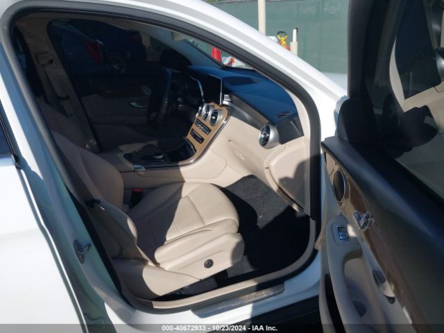 WDC0G4JB8JV043051 Mercedes-Benz GLC 300