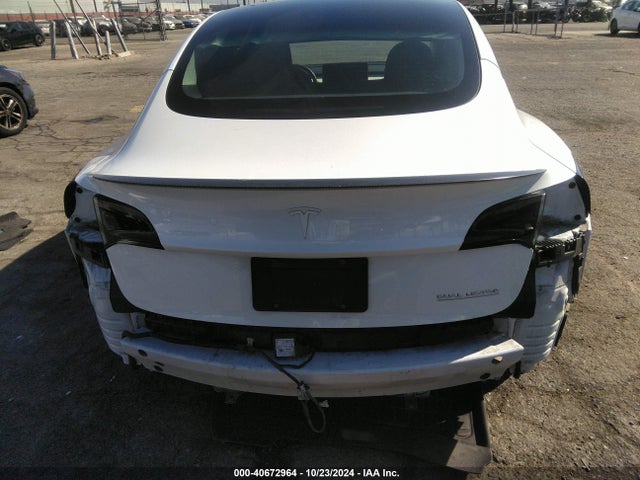 Tesla Model 3 Performance Dual Motor All-wheel Drive 2022 5YJ3E1EC2NF275577 Image 17