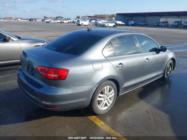 3VW2K7AJ2FM217720 Volkswagen Jetta 2.0l S