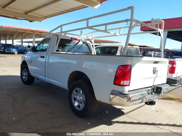 RAM 2500 Tradesman  4x2 8' Box 2018 3C6LR4AT0JG324475 Image 3