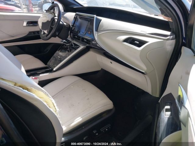 JTDBVRBD2JA004013 Toyota Mirai