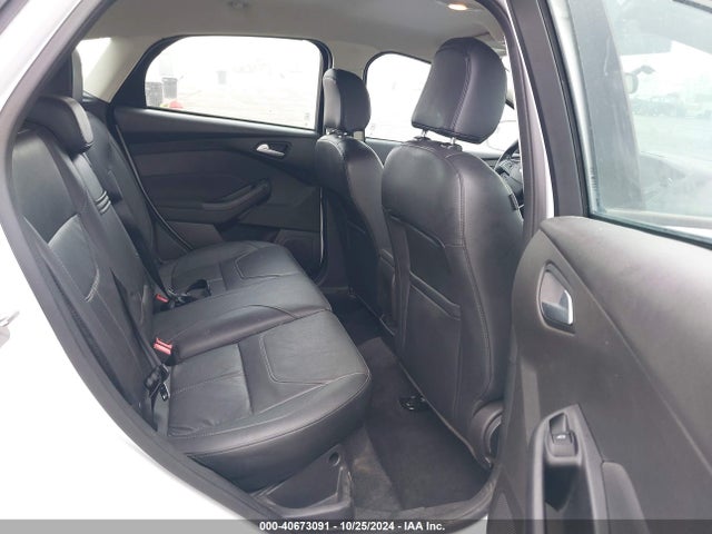 Ford FOCUS SE 2015 1FADP3K20FL375218 Image 8