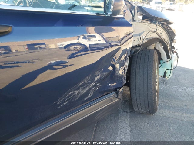 Honda CR-V LX 2018 2HKRW5H30JH411341 Image 6