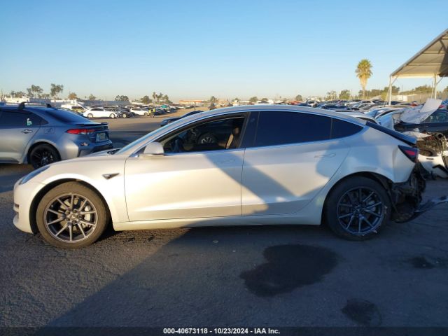 5YJ3E1EB0JF144438 Tesla Model 3 Long Range/performance
