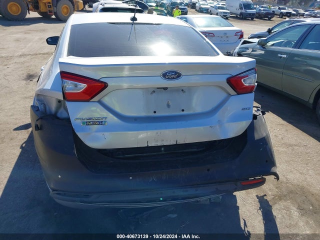 3FA6P0PUXGR384609 Ford Fusion Energi Se Luxury