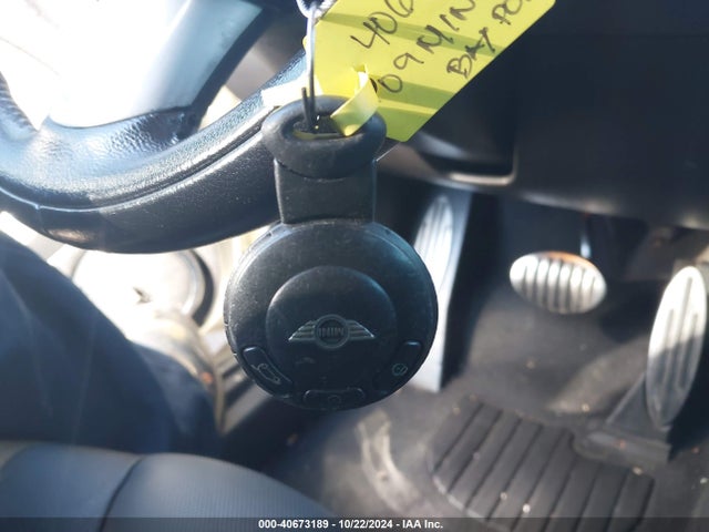 2009 MINI COOPER S WMWMS33579TG89440 Photo 10