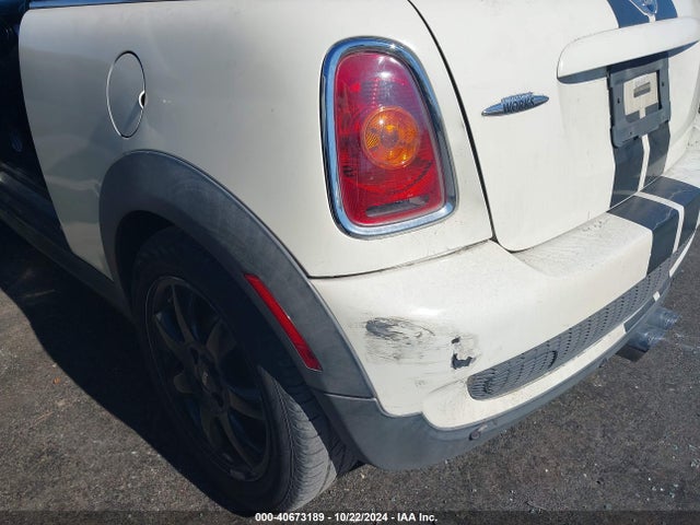 2009 MINI COOPER S WMWMS33579TG89440 Photo 5