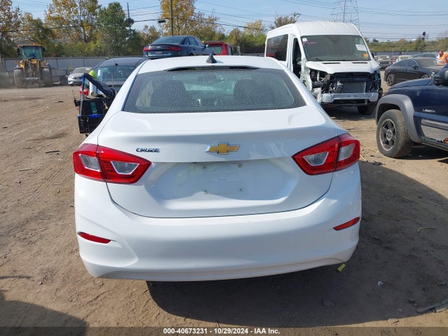 Chevrolet Cruze Ls Auto 2018 1G1BC5SM2J7225227 Image 16