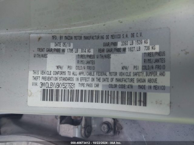 3MYDLBYV8KY527931 Toyota YARIS LE