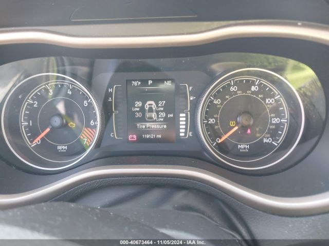1C4PJMCB2FW649840 Jeep Cherokee Latitude