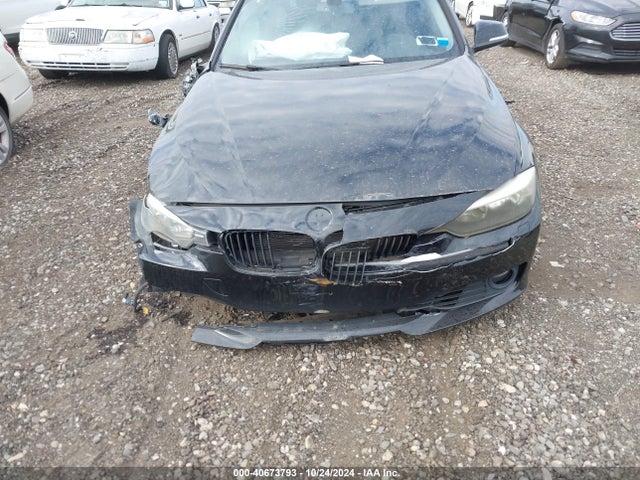 40673793 :رقم المزاد ، WBA3B5C54DF138880 vin ، 2013 Bmw 328i Xdrive مزاد بيع